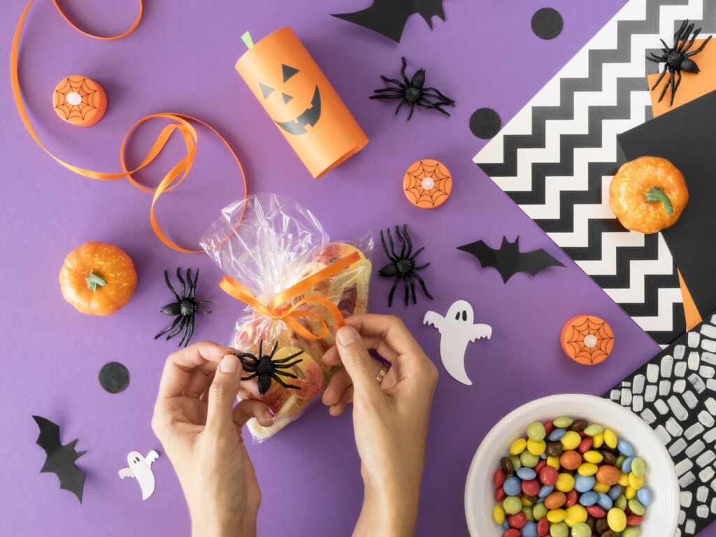 Halloween Craft Ideas: Treat Bags, Cards and Paper Decorations project photo